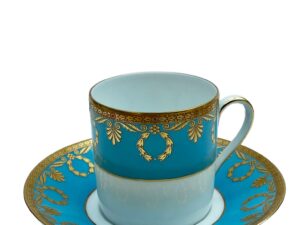 Vintage Hutschenreuther, Teacup and saucer. - Gina Decor