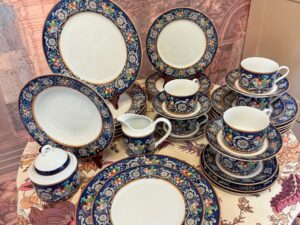 Charming Mikasa Lunch Set, USA - Gina Decor