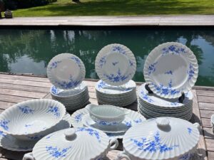 Table service Haviland France for 11 persons