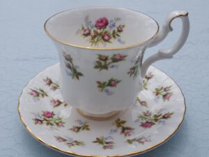 Royal Albert Winsome vintage Teacup and saucer - Bone China England - Gina Decor