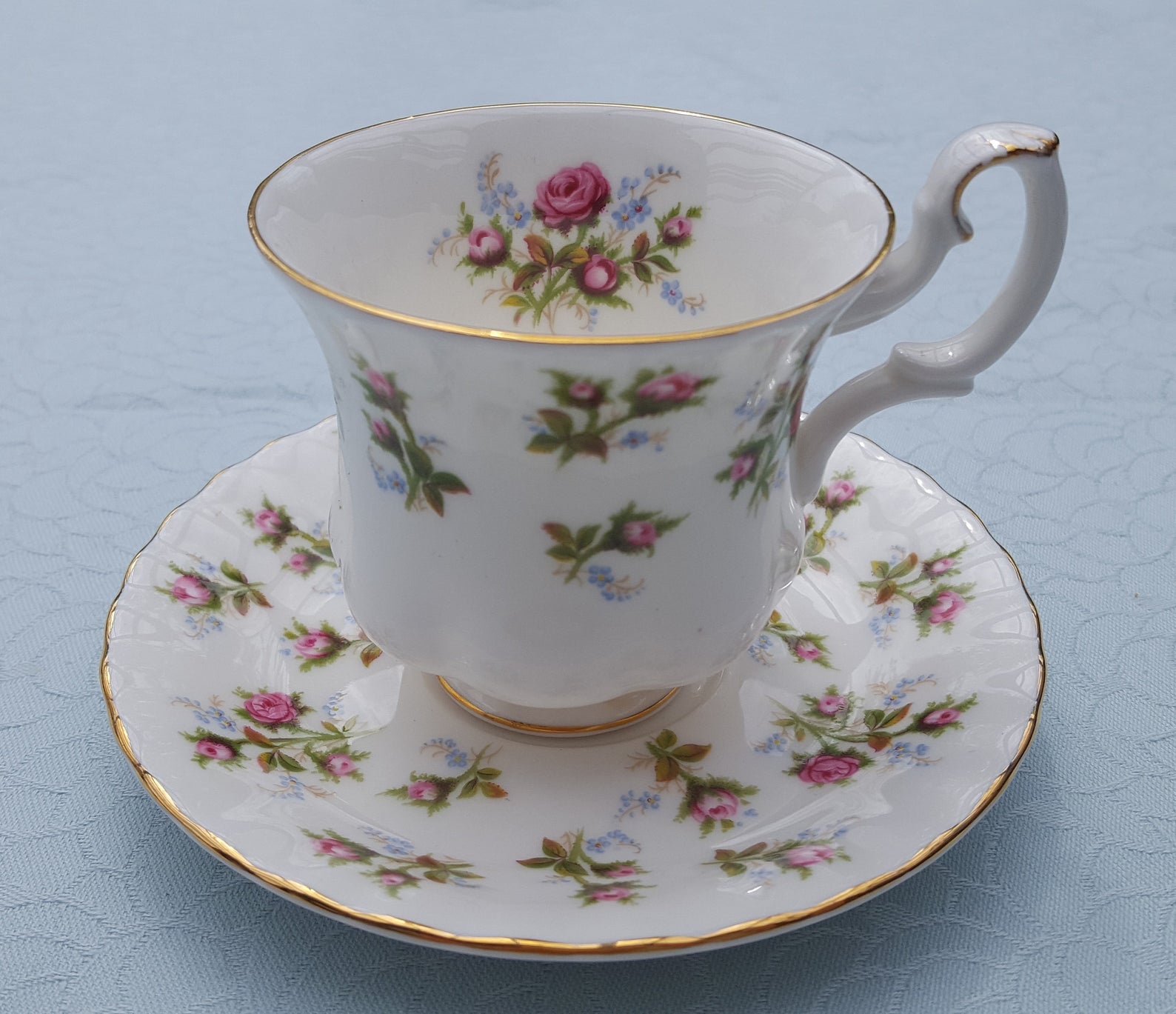 Royal Albert Winsome vintage Teacup and saucer - Bone China England - Gina Decor