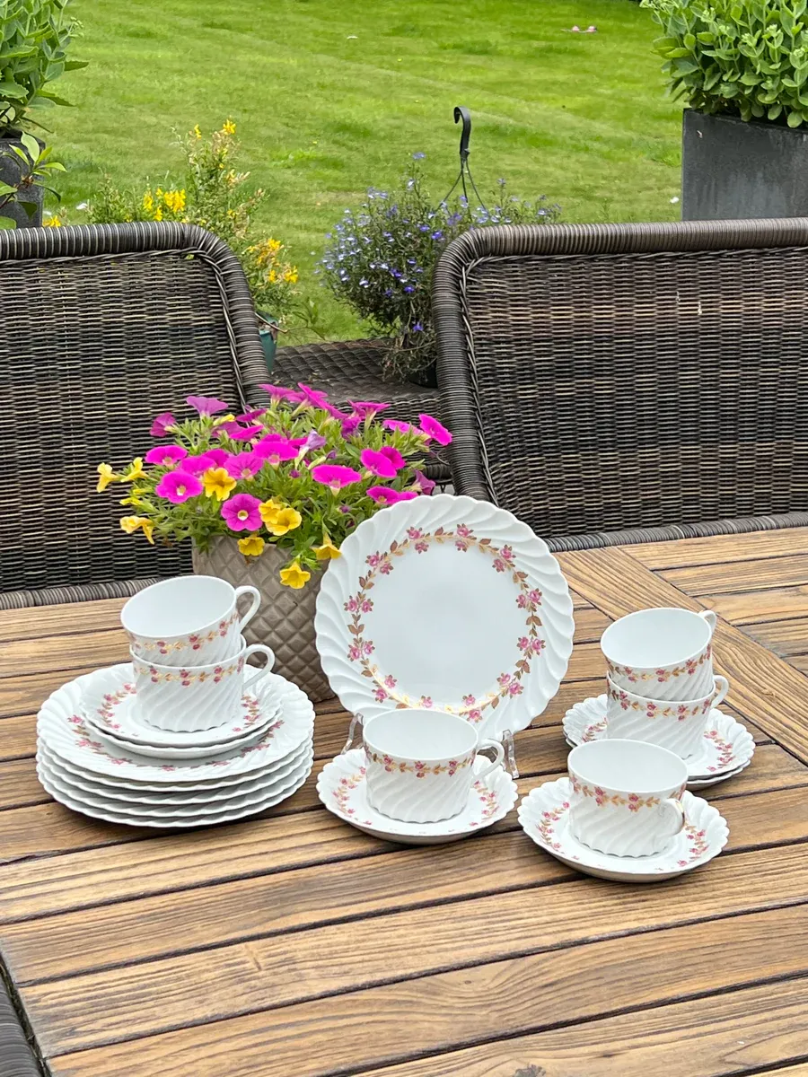 Tea set for 6